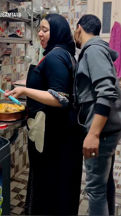 انتو بتعملو اي هناك لمسة رجل 😲😂😂😂#اضحك_من_قلبك #الساحل_الشرير #تيك_توك_مشاهير #كوميديا