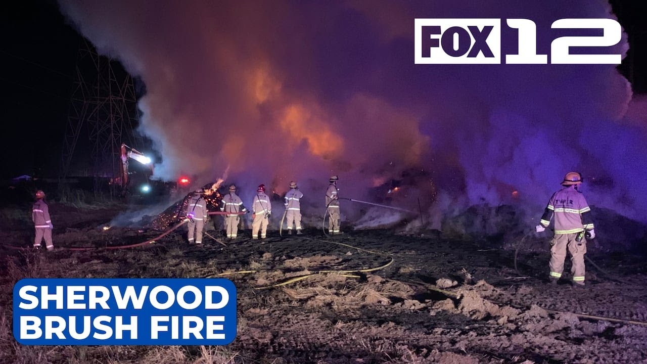 Firefighters battle brush fire in Sherwood - YouTube