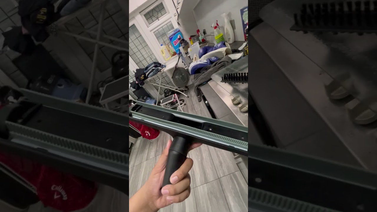 How to take off the brushes from your NUMATIC George’s squeegee 