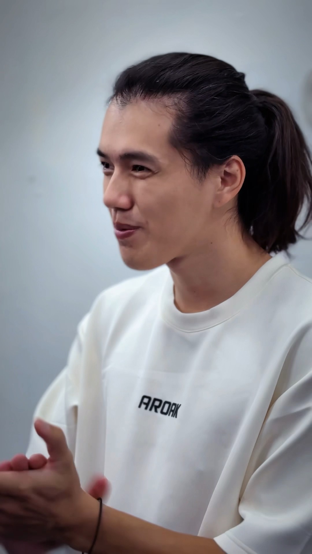 喜歡我身上的衣服嗎？AROAK雙十一活動，趕快買起來！#aroak