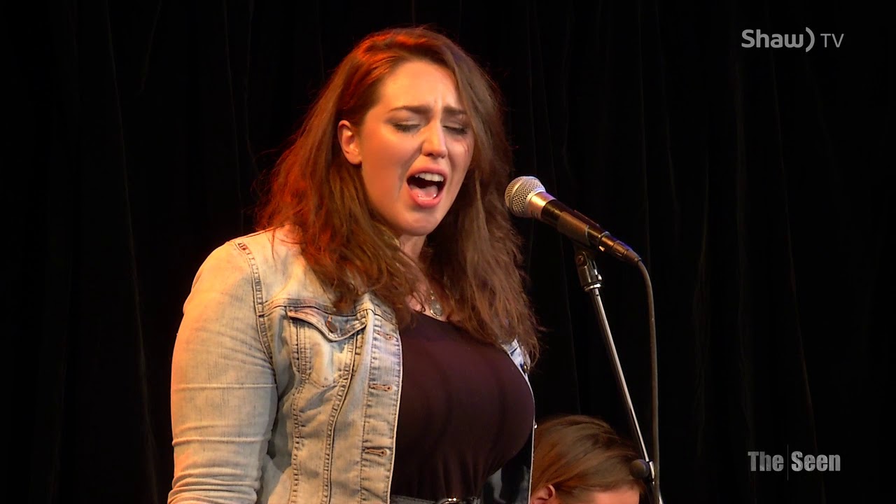 Sammi Morelli Everybody Bleeds Live on The Seen