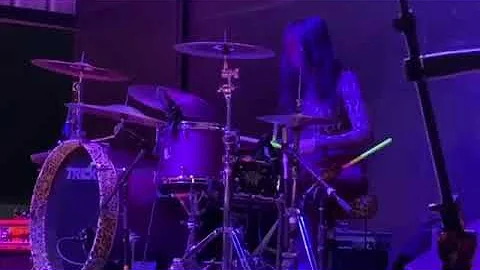Mama Kin Sammi Jo Drums