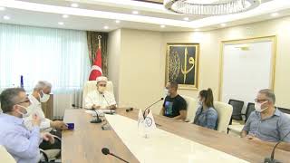 Müslüman Arkadaşlarından Etkilenen Alman Dennis Patrick, İslamiyeti Seçti