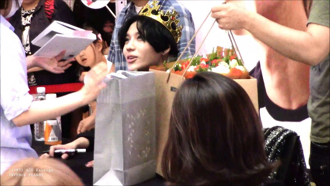 140831 SHINee Taemin ACE fansign event