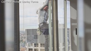 Man arrested after climbing Accenture Tower in Chicago