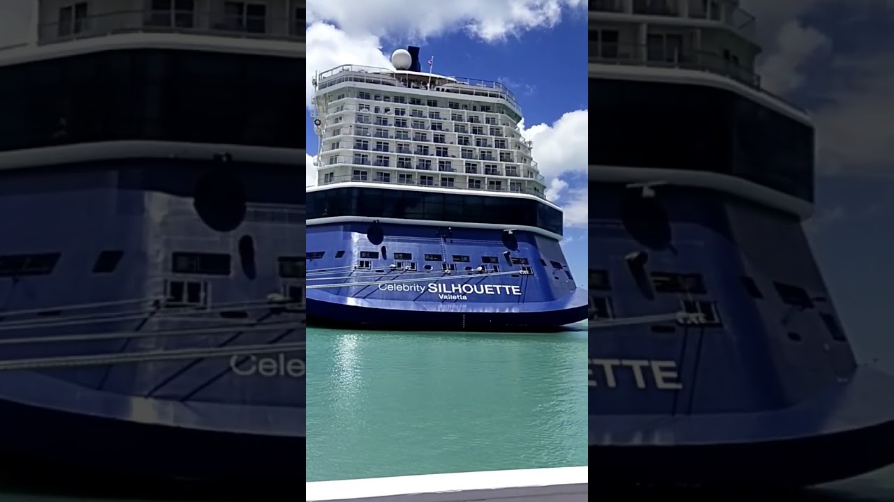 Aft view of Celebrity Silhouette 