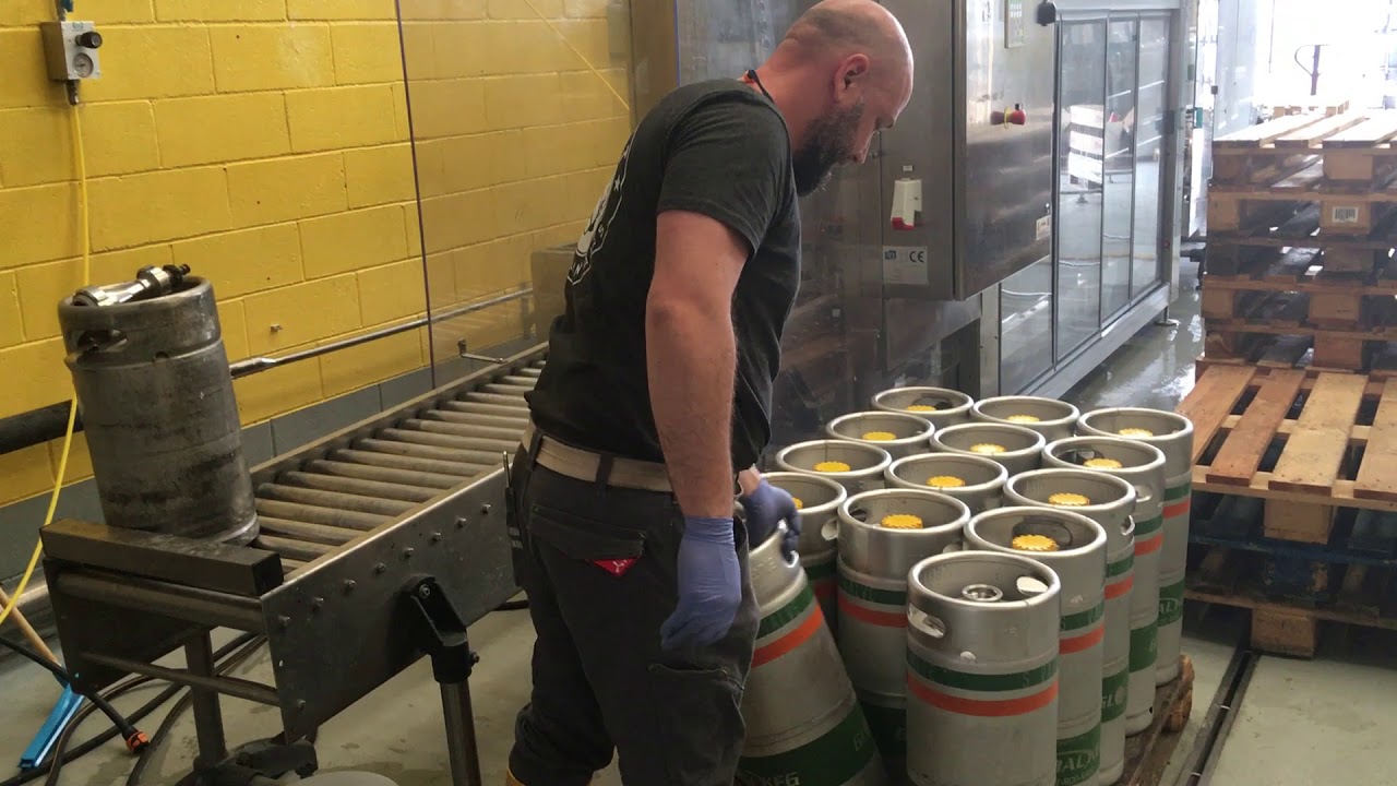 BrewFist, Italy Loading Global Keg SmartKegs