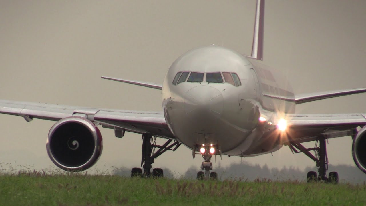 16/09/16 横田基地 チャーター便 Omni Air International Boeing 767-300ER (N351AX) Departure from Yokota AB