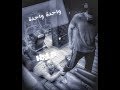 لما صاحبك يلبسك فى الحيط 