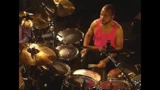 Phil Collins - Take me Home (live 1990) - Chester Thompson Drum cam