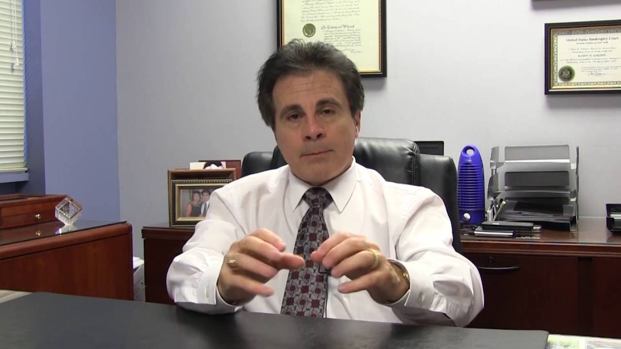 Buffalo Divorce Lawyer Explains How to Handle Your Divorce with Social