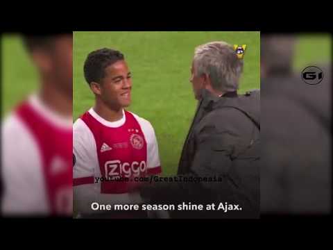 Jose Mourinho offer sign to Justin Kluivert?