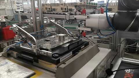 ICT loading by cobot TM5-900