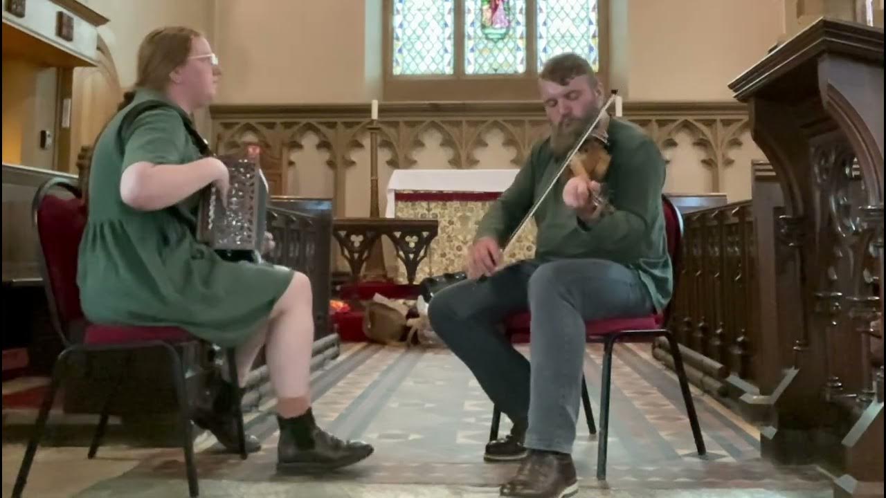 Mazurka in Green | Will Allen & Becci Pamely, fiddle and melodeon / accordion Mazurka in Green | Will Allen & Becci Pamely, fiddle and melodeon / accordion