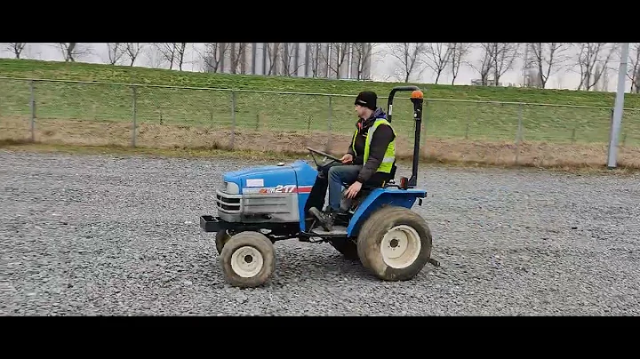 Iseki TM217F MFWD Tractor | Moerdijk, NLD Timed Auction | 9 - 11 February, 2022