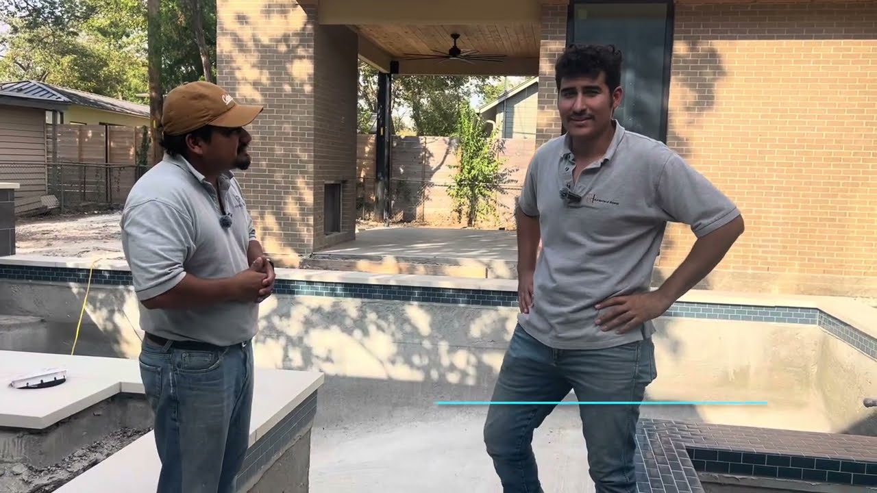 Entrvista con Gil: Así se ve una alberca después del gunitado.