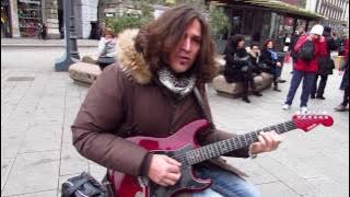 Marcello Calabrese - street guitarist 'Little Wing', Milano 2016