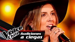 Belén Robert - You shook me all night long | Audiciones a Ciegas | The Voice Chile