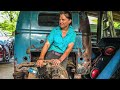 Pulling an Engine from  a VW BUS!!