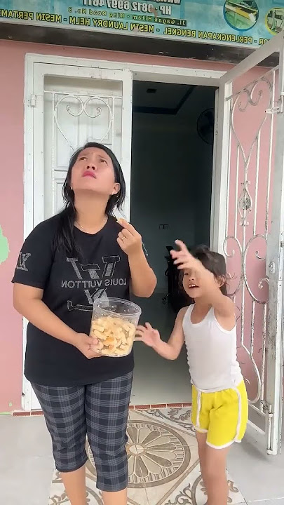 The snacks were taken by a tuyul 😂 #shortvideo #annoyingbutlaughing