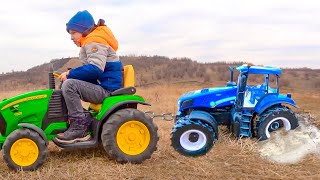 Saving people from mud Kids playing and exloring road signs | Kidscoco Club