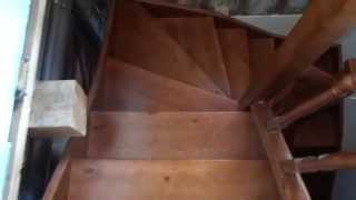 видео Скрип лестницы – причины и устранение.
