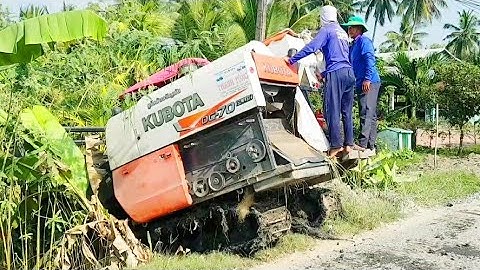 QUAY CẢNH MÁY CẮT LÚA KUBOTA DC 70 plus CHẠY XUỐNG DỐC BỊ CẤM ĐẦU