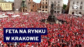 Kibice Wisły Kraków świętują zwycięstwo w Pucharze Polski