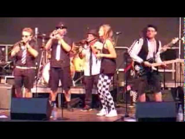 Skameleon - Come on Eileen - SKA Cover | Weidenhausen Rockt 2013 class=