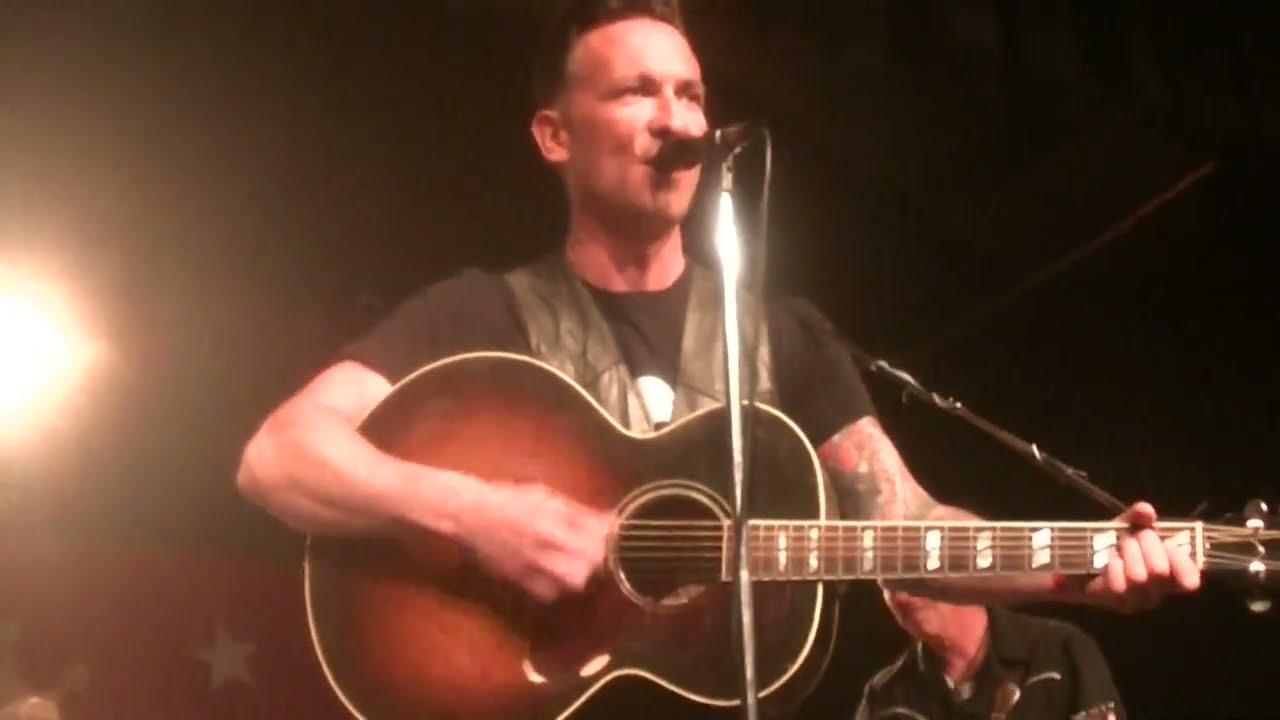 JOHNNY TROUBLE The Rhythm Of The Railroad Track POULIGUE'n' ROLL 2024