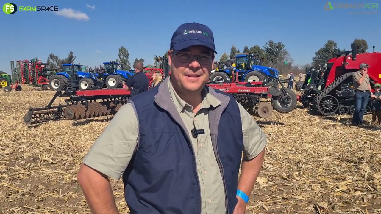 VAL Boeredag 2022 - Orbach Agri se Metal-Fach 7m sleep masjien was op demo.