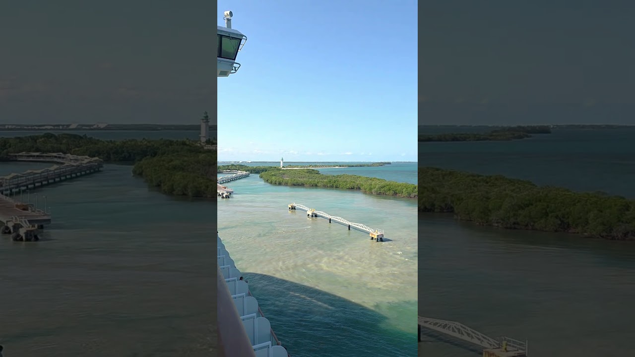 Leaving Paradise: Sailing Away from Harvest Caye, Belize 🚢🌴