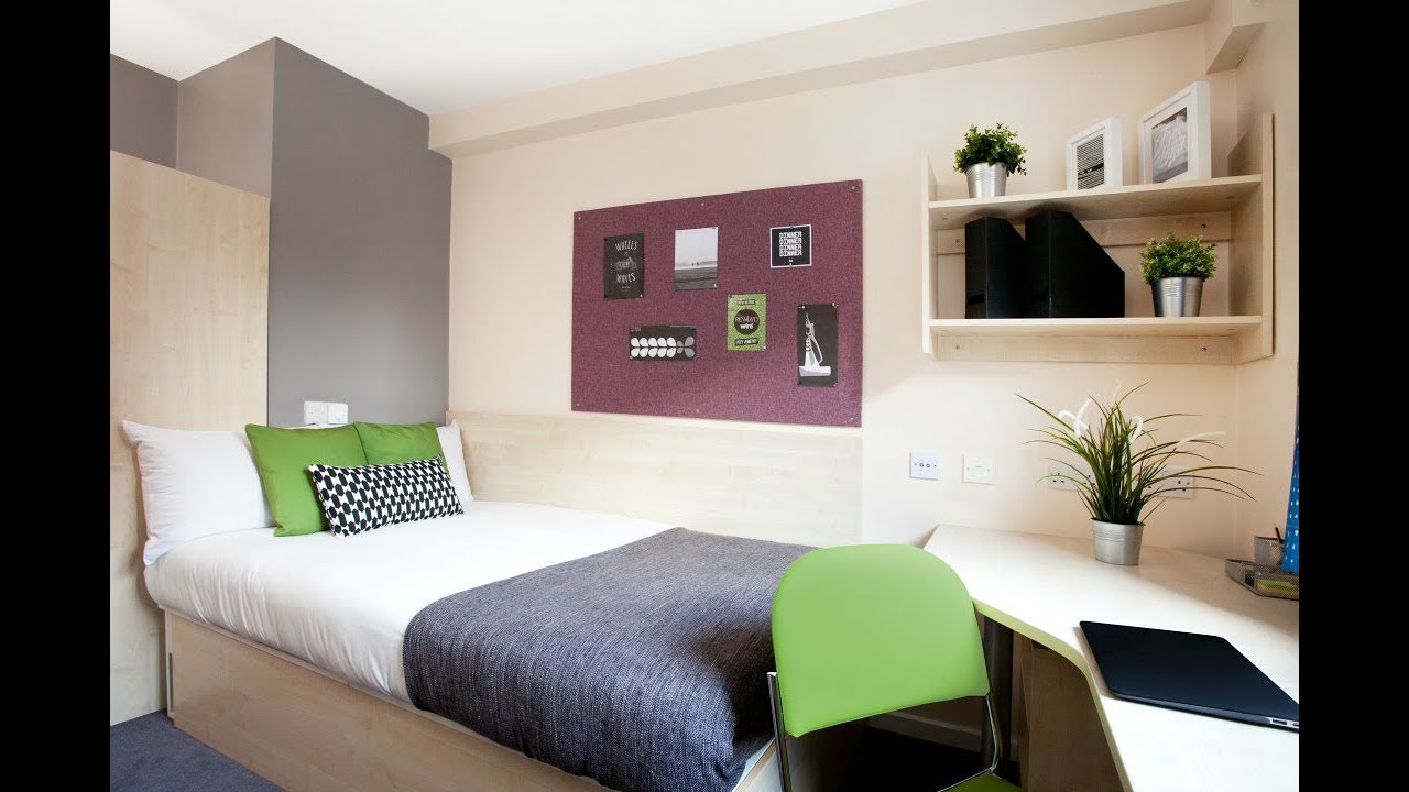 Share a flat. Спальня студента. Student Bedroom. Glance around the Room. Accommodation for students Design ideas.
