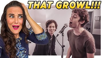 Vocal Coach Reacts to Tom