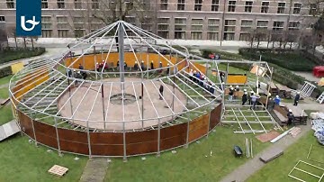 Unifac bouwt de Calamartestent op in 24 seconden