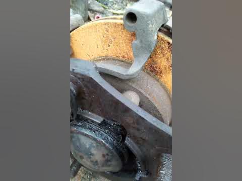 How To Remove Rust On Brake Discs Rotors😖 #shorts #viral #treding #