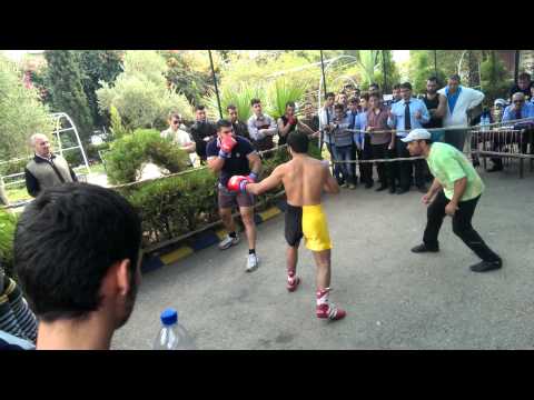 فوز الملاكم المحترف عروة عيسى الوزن الخفيف على ملاكم وزن الثقيل باقل من 100 ثانية