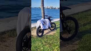 This E-Moto Hoodie Looks Too Clean 🔥 #bikelife #biker #emoto #smartphone #hoodie #ebike