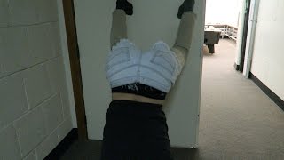 WALL TWERKING IN BOOTY SHORTS