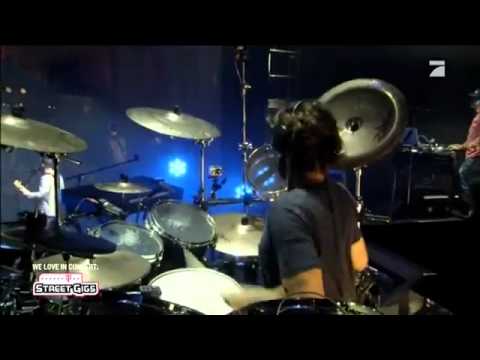 Linkin Park - Somewhere I Belong (Telekom Street Gigs, Berlin 2012)