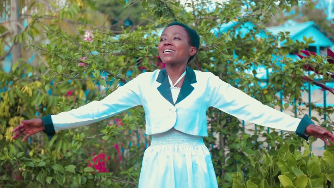 Renilde NDAYIZEYE _NDI MURUGENDO (OFFICIAL VIDEO)
