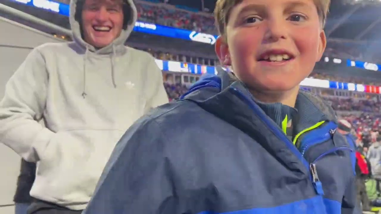 Derek Copeland + Charlotte, NC Attending SMU Game Brashard Smith Scores!