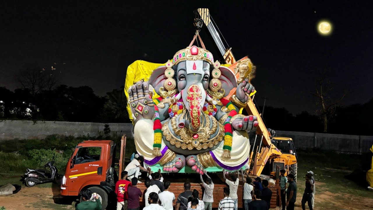 Sri Venkateshwara Swamy Avathar Big Ganesh Aagman😱 || Ganesh Singh Ganesh Aagman 2024 in Hyderabad
