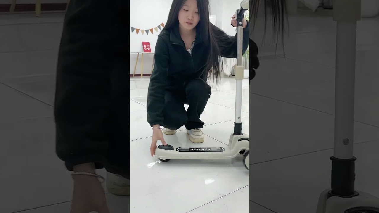 Children's Scooter Specialized vehicle for human babies to travel children's toys