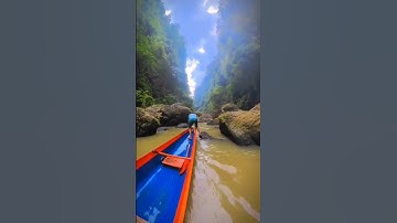 Cảnh đẹp ở suối,thác Laguna Philippines - Lyric video #shorts