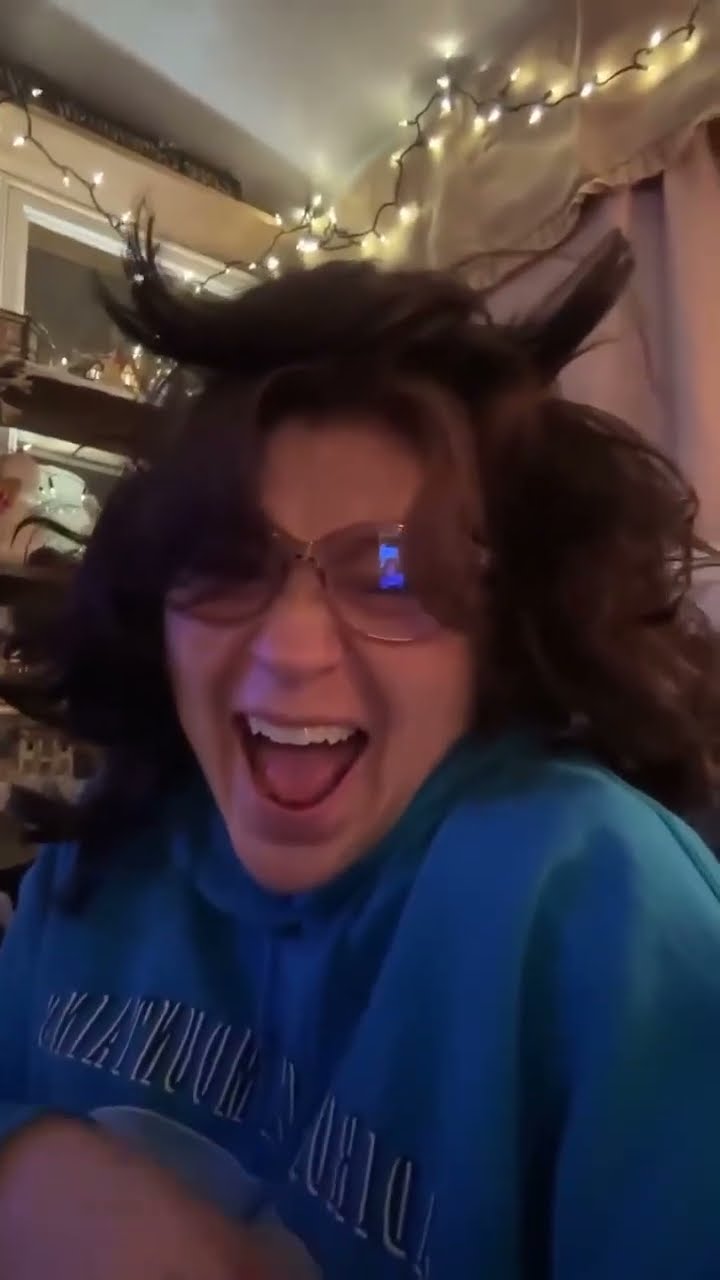 Horny Hair || ViralHog