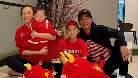 陈小春晒出一家四口全家福 小儿子Hoho正面照首度爆光 Jasper稍瘦开始拉伸长高 - 天天要闻