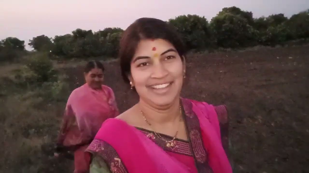 एवढ्या वर्षात पहिल्यांदाच गेले मी ... आणि त्यांना काय करू आणि किती करु असं झालं होतं😊🙏🏻 नक्की पाहा 😊