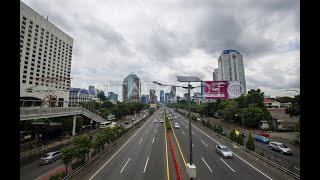SUASANA JALANAN SIANG HARI