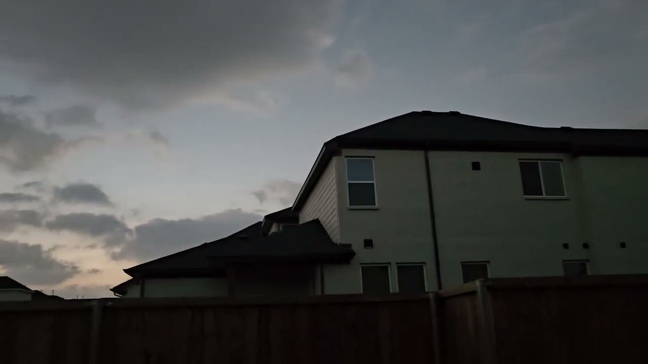 Solar eclipse In texas @1:45 PM 